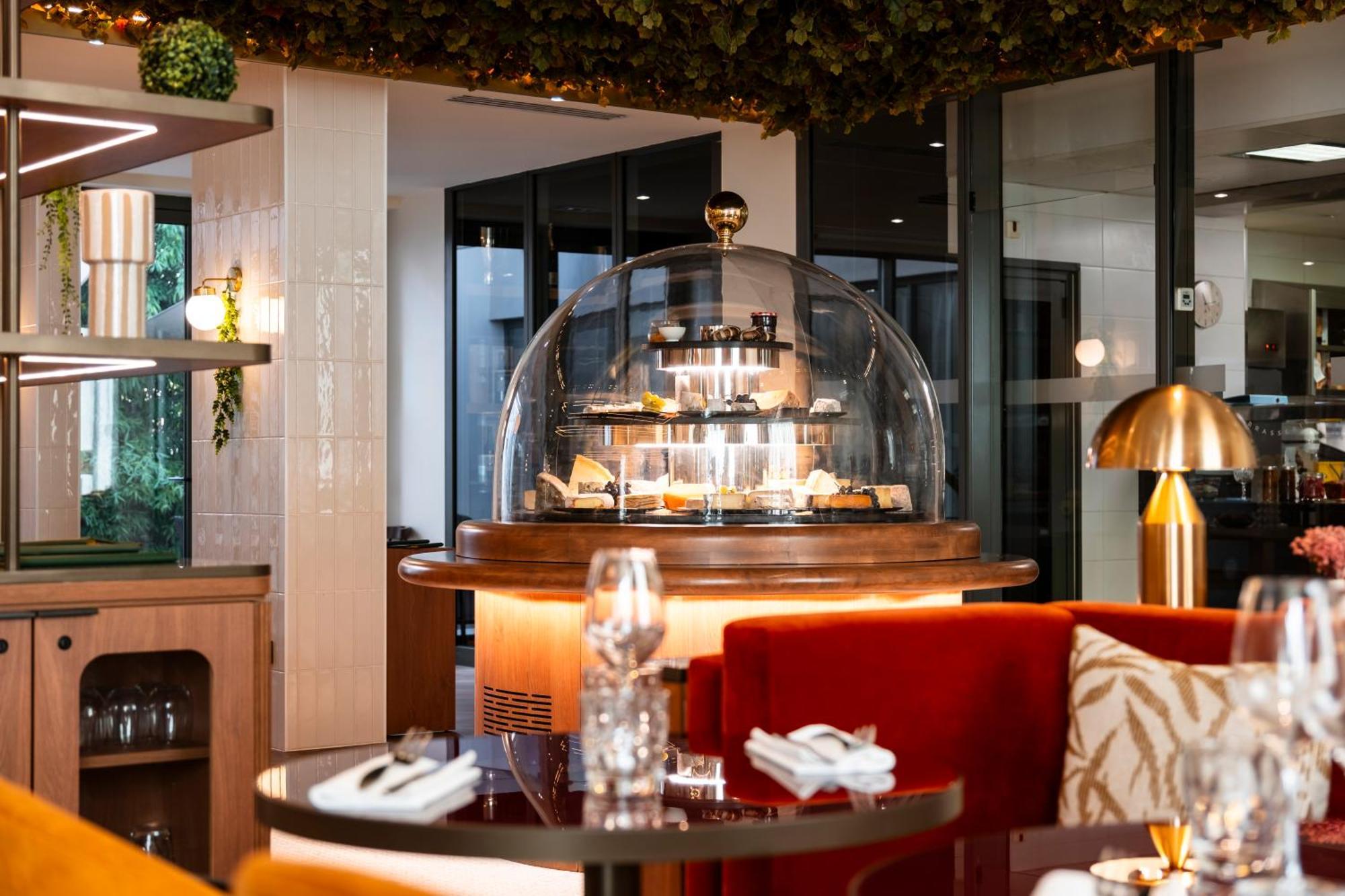 Mercure Виллефранче-Сур-Салне Экстерьер фото