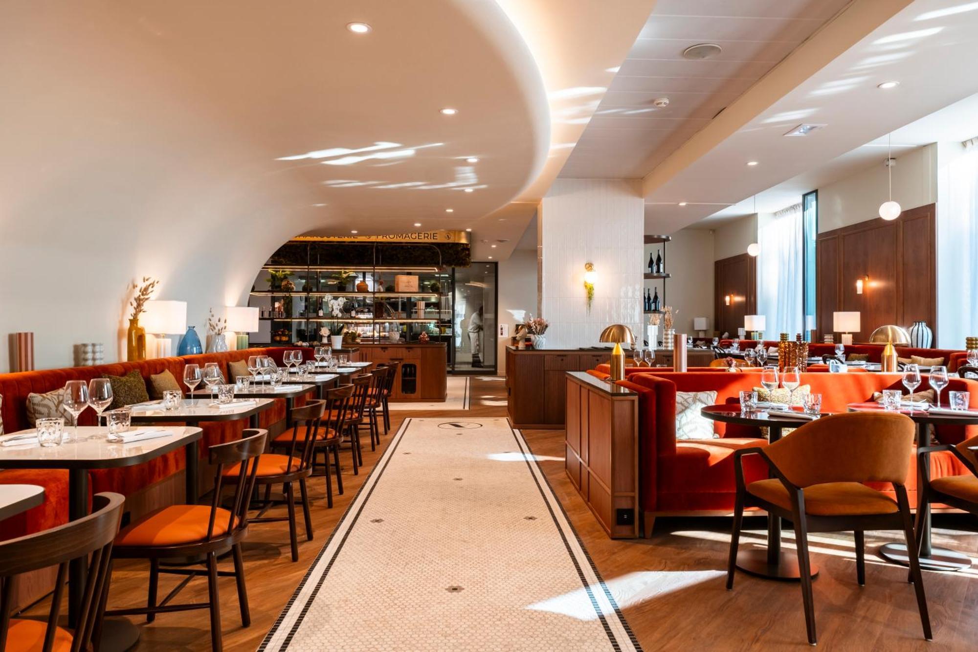 Mercure Виллефранче-Сур-Салне Экстерьер фото