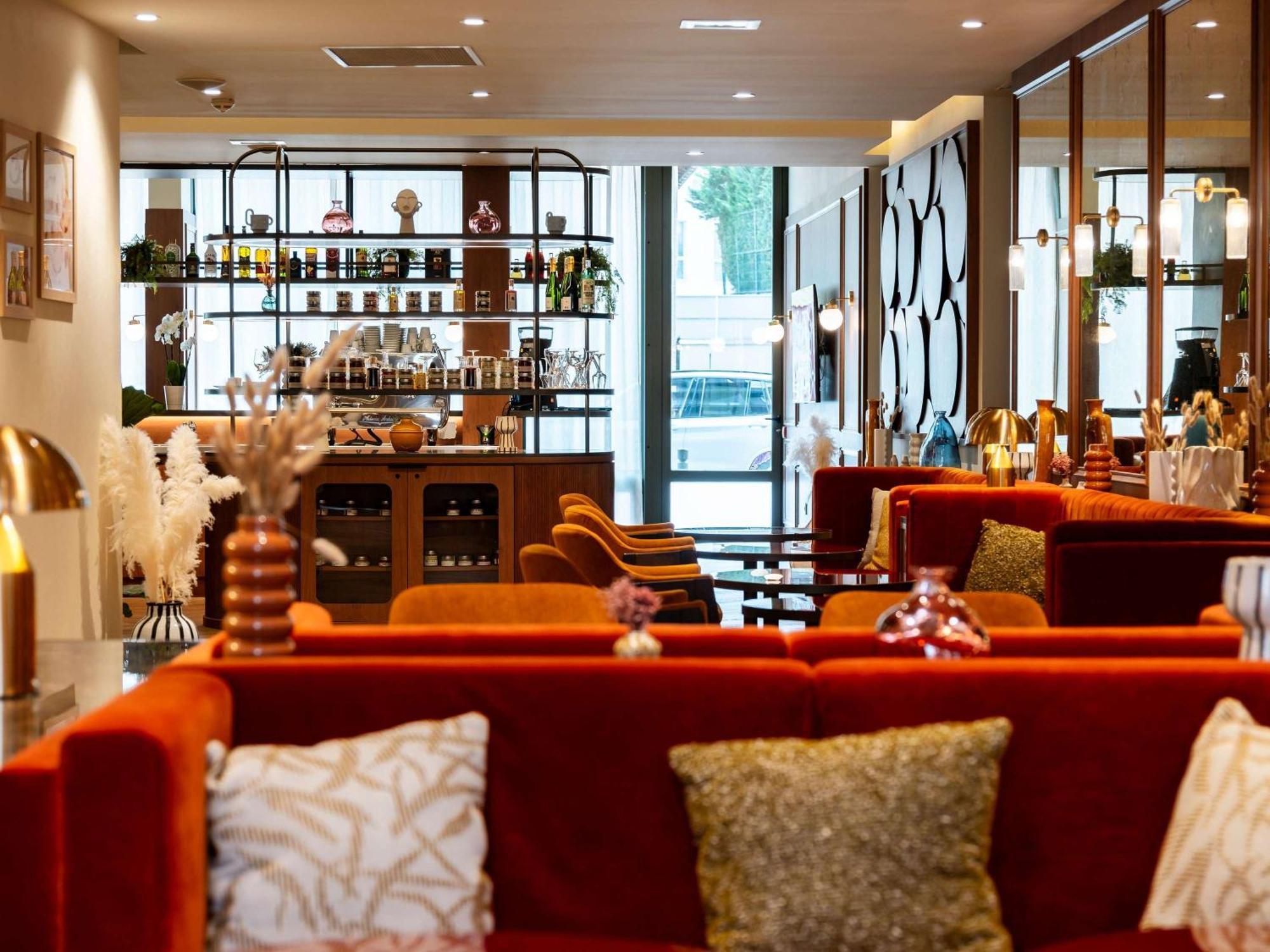 Mercure Виллефранче-Сур-Салне Экстерьер фото
